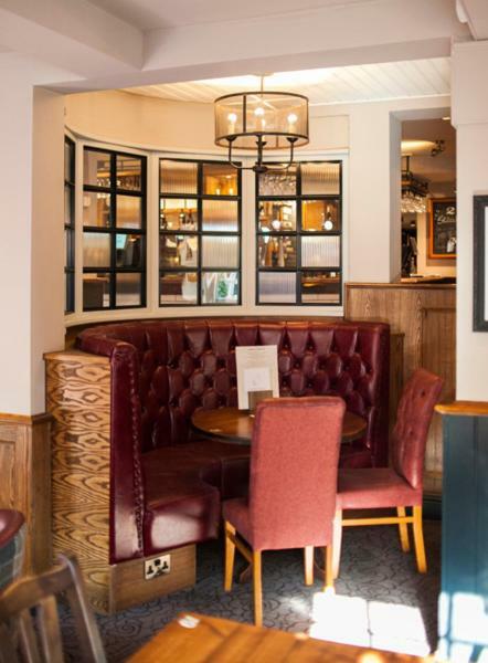 Angel @ Kingst Hotel Knutsford Exterior photo